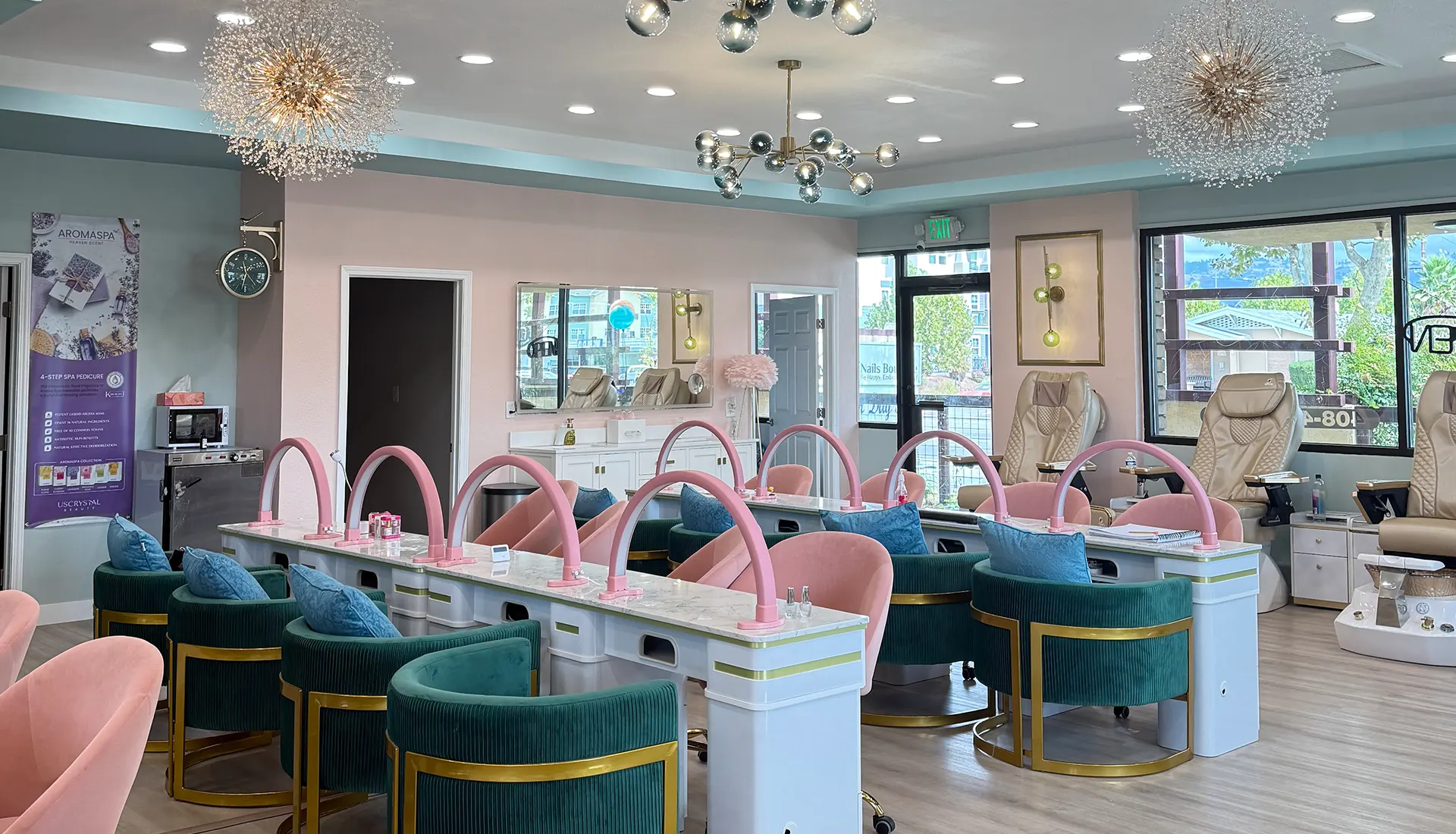 Pretty Bloom Nail Bar